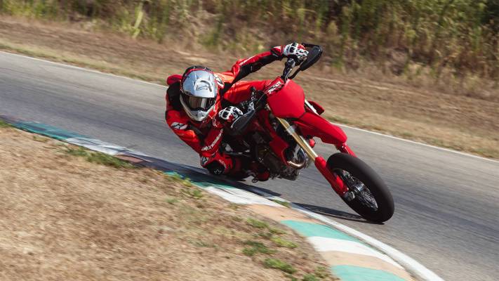 desmo450sm-1_original